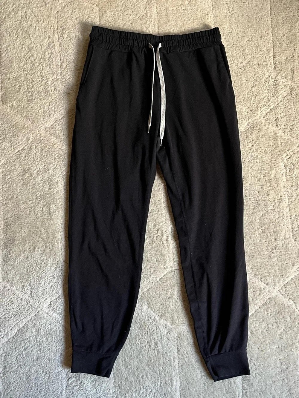 Vuori Performance Joggers - Picture 5 of 16